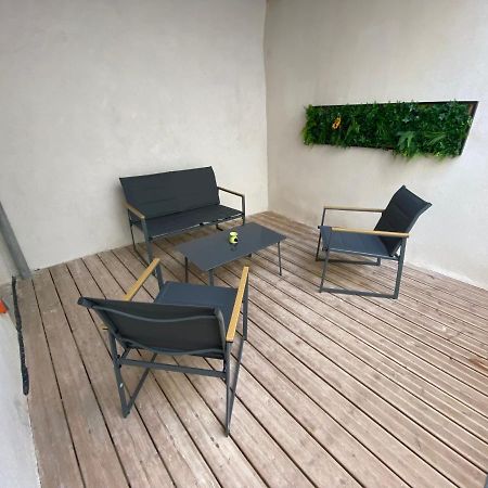 Logement Tout Equipe Layrac ภายนอก รูปภาพ